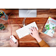 Raspberry Pi 400 Personal Computer Kit